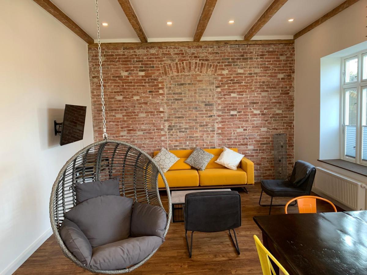 Altes Bahnhofsvorsteherhaus Wohnung Unten Husum  Eksteriør bilde