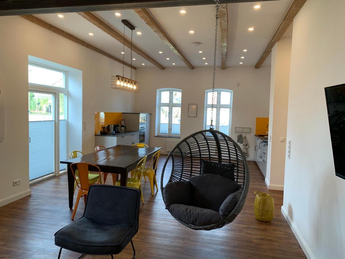 Altes Bahnhofsvorsteherhaus Wohnung Unten Husum  Eksteriør bilde